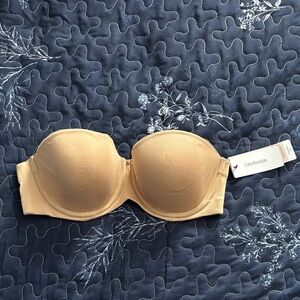Calvin Klein Women's Strapless Bra - Tan